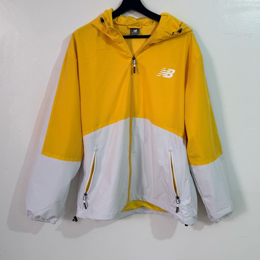 New Balance Classic Bright Yellow Sports Men’s Windbreaker Jacket Size L